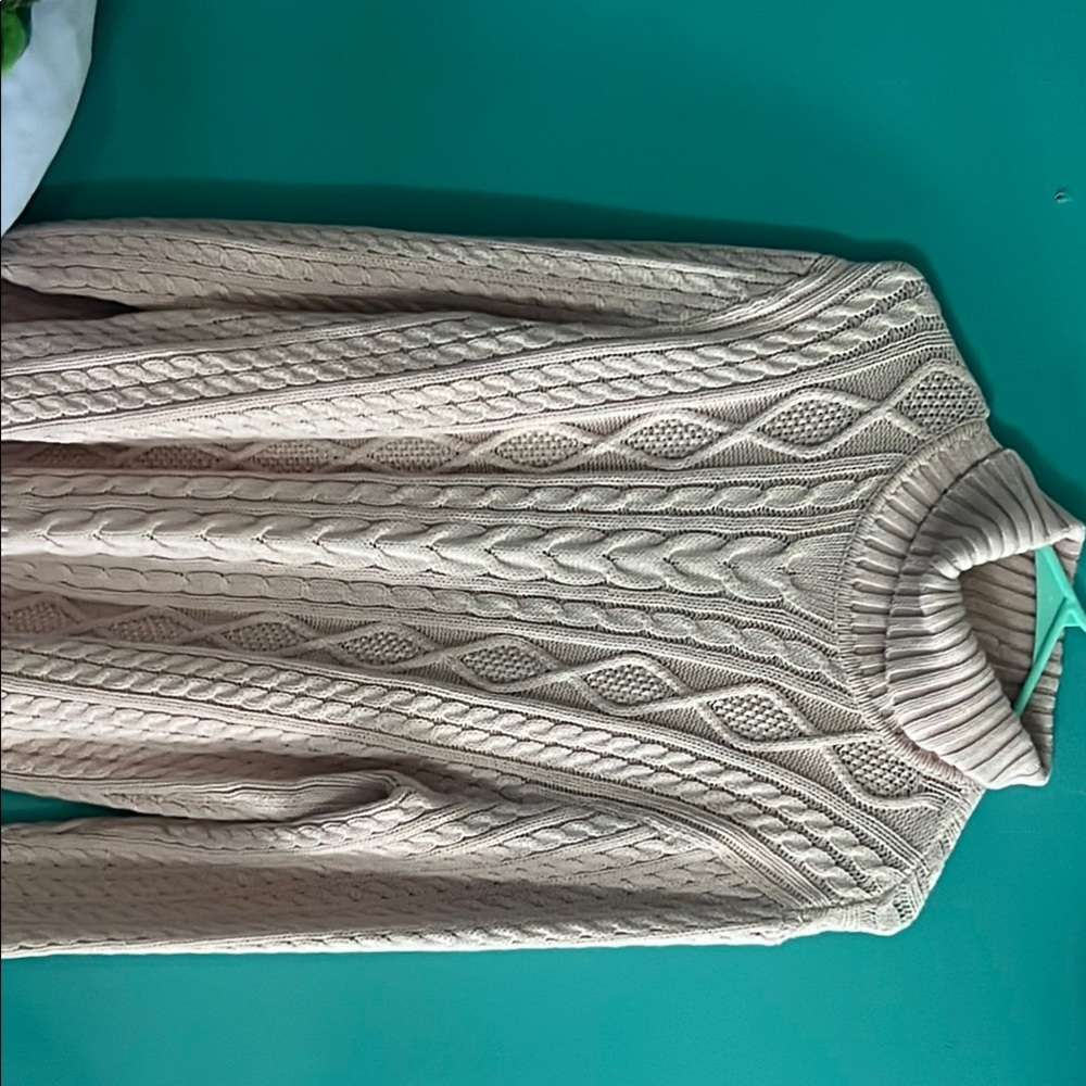 Cozy Cable Knit Turtleneck Sweater - Cream